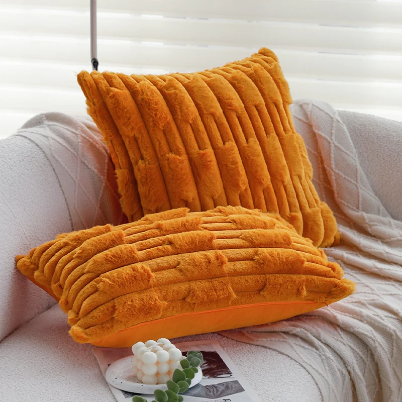 Quadratischer Soft‑Teddy Kissenbezug mit 3D‑Rippenplüschstruktur und verdecktem Reißverschluss Karnz