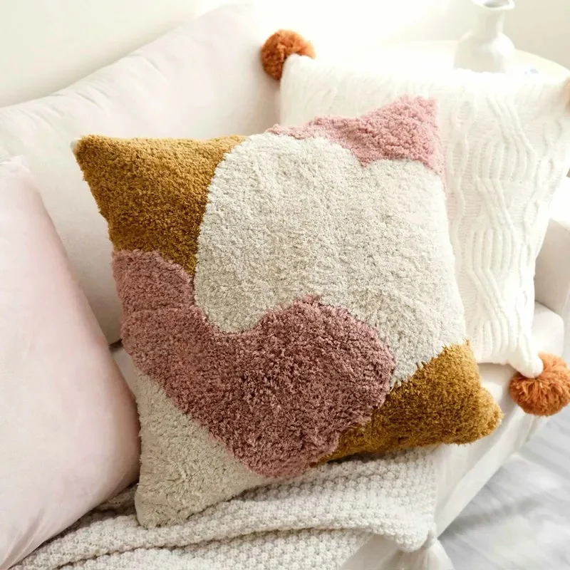 Quadratischer samtweicher Deko-Kissenbezug mit soft‑touch Velvetstruktur und hotelähnlicher Kantenverarbeitung Karnz
