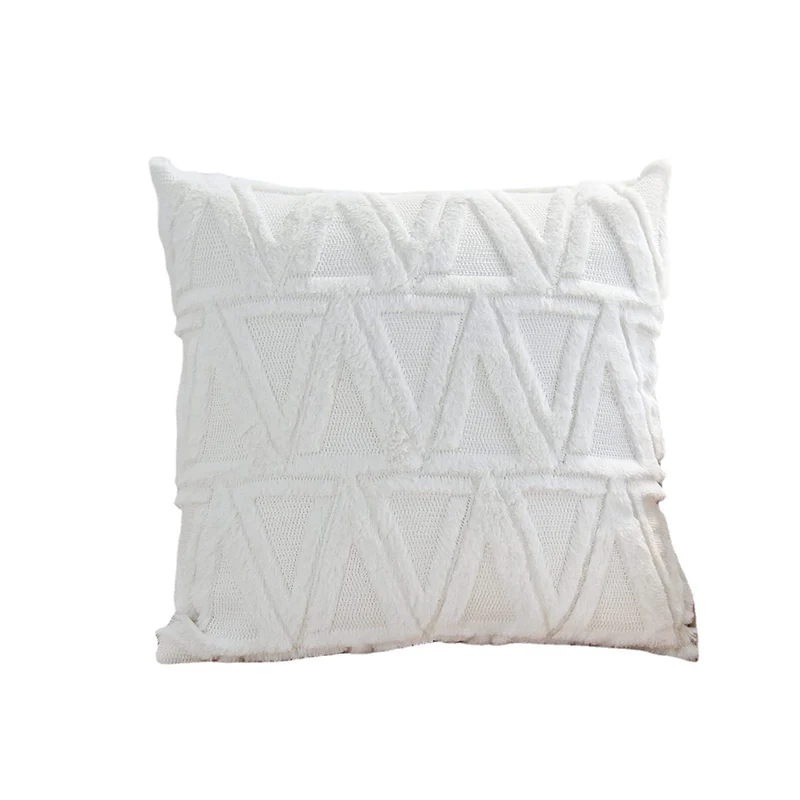 Quadratischer Kissenbezug mit geometrischem Chenille‑Tufting und weichem Baumwollmix Karnz