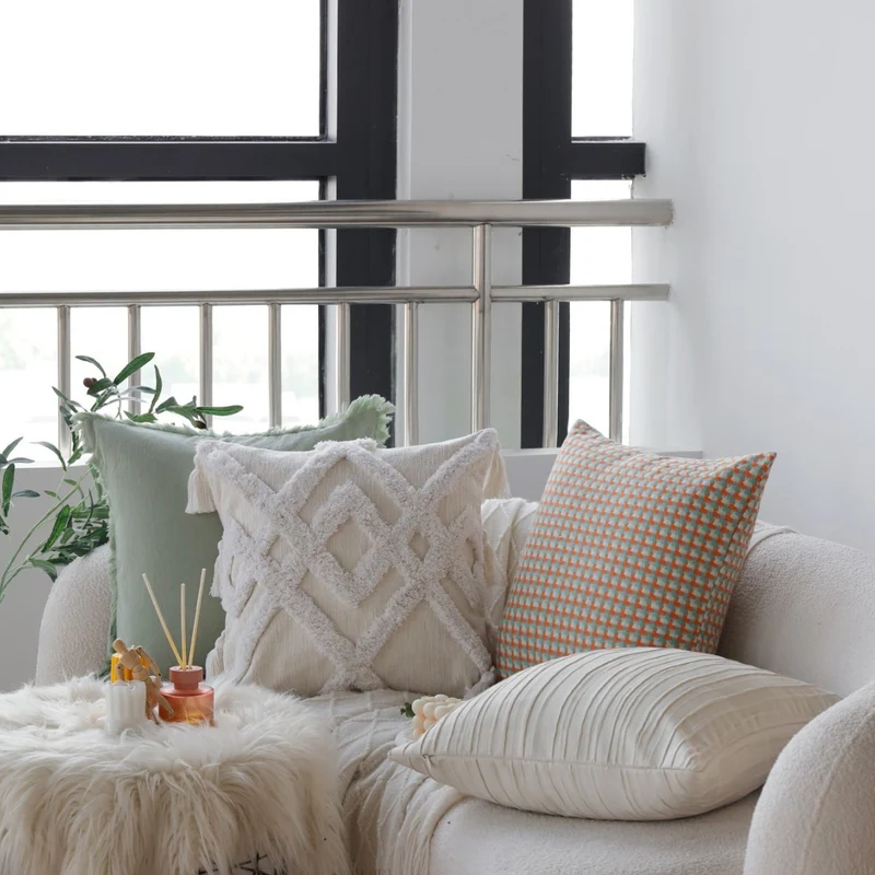 Quadratischer Kissenbezug im Boho‑Stil mit 3D‑Tufting, Quasten und weicher Baumwollstruktur Karnz