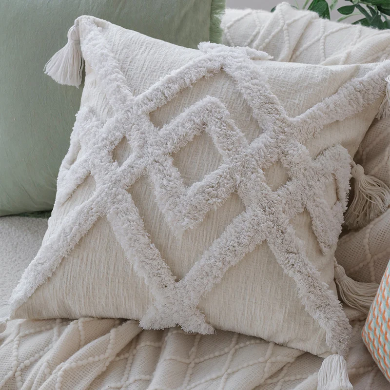 Quadratischer Kissenbezug im Boho‑Stil mit 3D‑Tufting, Quasten und weicher Baumwollstruktur Karnz