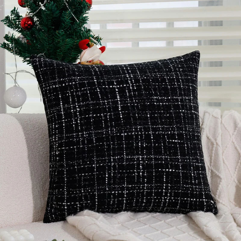 Quadratischer Kissenbezug Karnz aus strukturiertem Tweed‑Bouclé mit gewebtem Karomuster