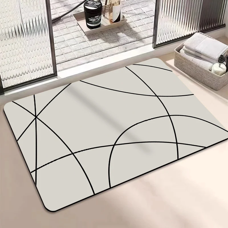Geometrisch gemusterte Badematte