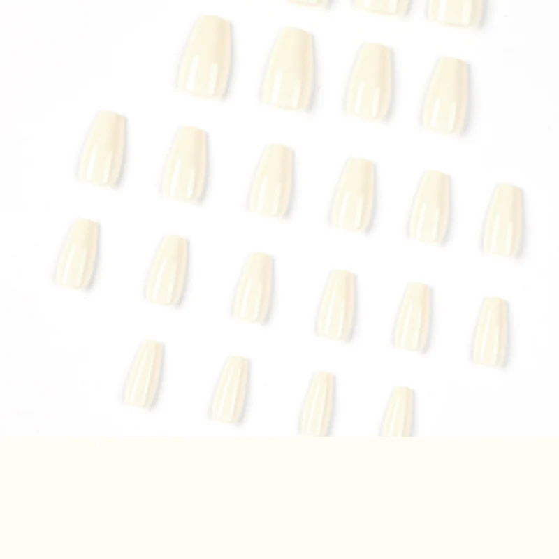 Elegante Nagelkunst Karnz