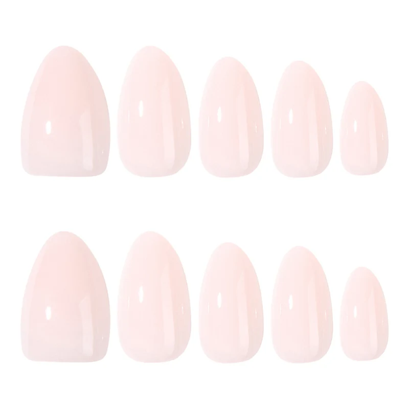 Elegante Stiletto-Nägel im hochwertigen Gel-Finish Karnz