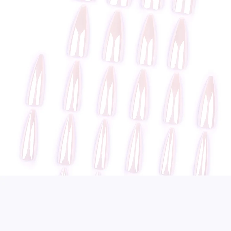 Elegante Stiletto-Nägel Karnz