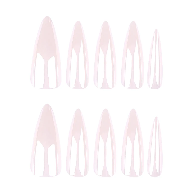 Elegante Stiletto-Nägel Karnz