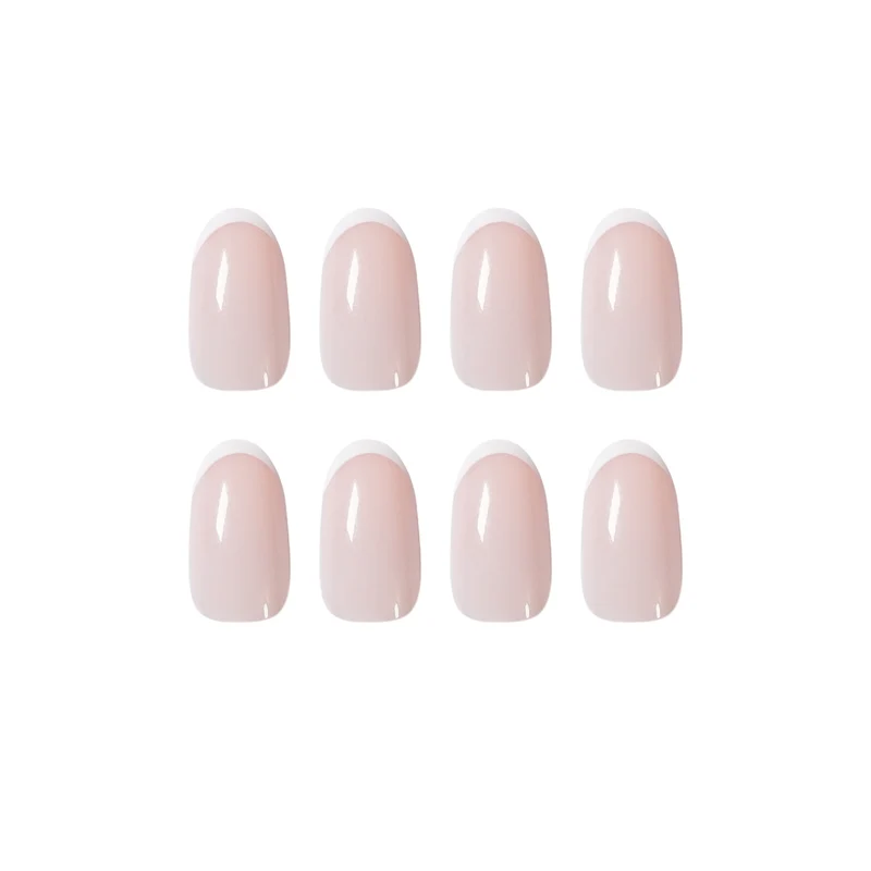 elegante Nagelkunst mit präzisem French-Tip Karnz