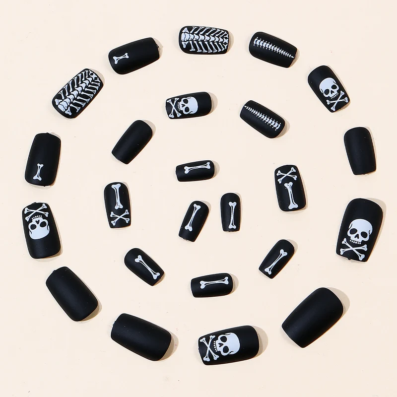 Gothic-Skelett-Themen-Nagelkunstverlängerungen Karnz