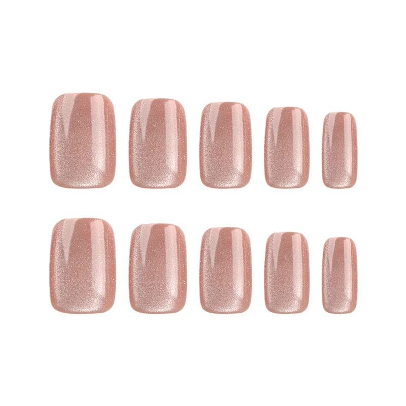 Luxuriöse Gel-Nägel mit elegantem Hochglanz-Finish Karnz