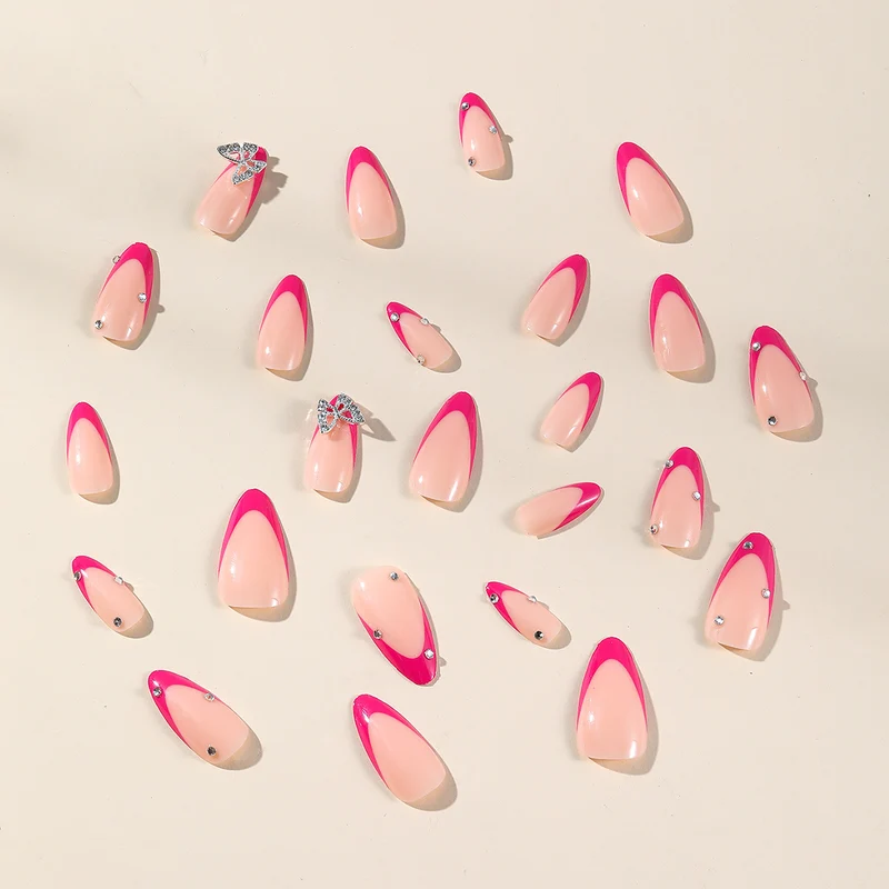 Dekorative 3D Schmetterling Nagelkunst Extensions Karnz