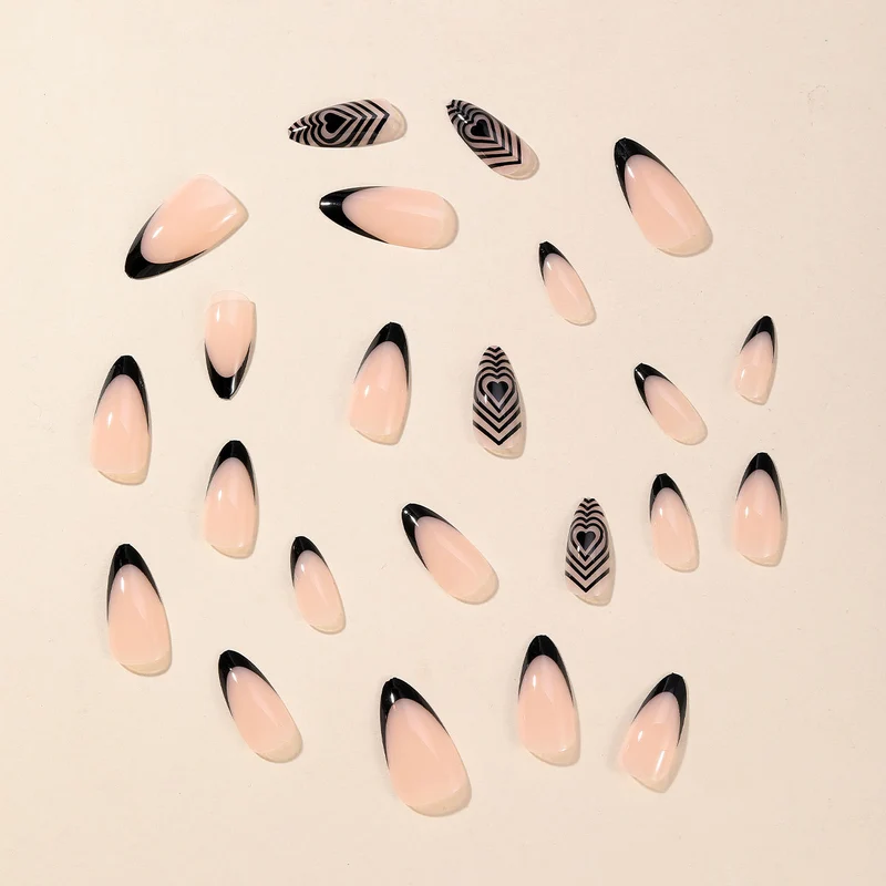 Künstlerische Stiletto Nagelkunstverlängerungen Karnz
