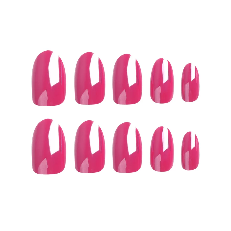 Kunstvolle Nagelkunst im trendigen Design Karnz