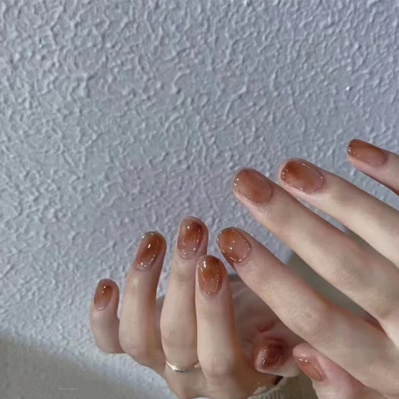 Press-On Nail Design Set mit künstlerischen holografischen Elementen Karnz