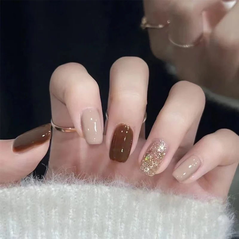 Premium Lange Mandel-förmige Press-On Nägel Karnz