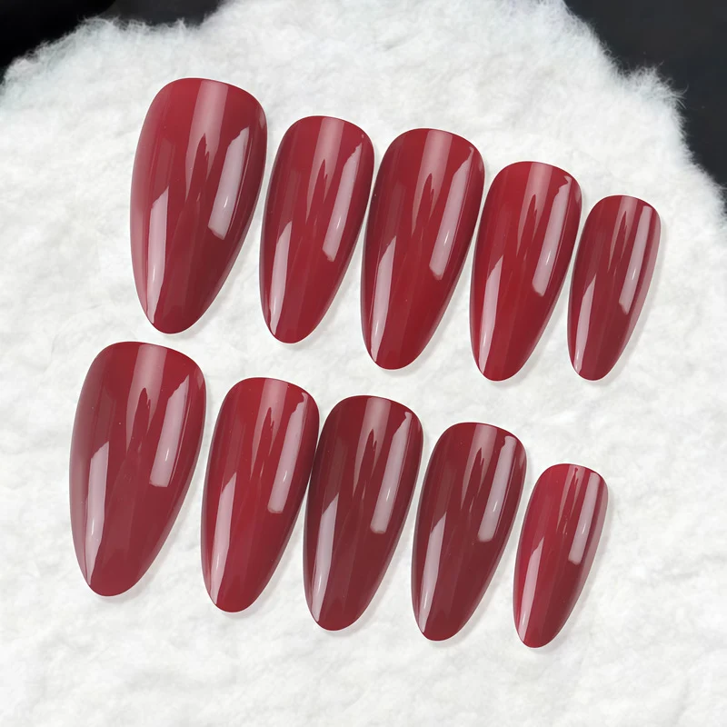 Premium Glänzende Stiletto Nagelkunst Karnz