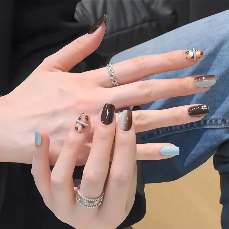 Premium Glittery Press-On Nail Set Karnz