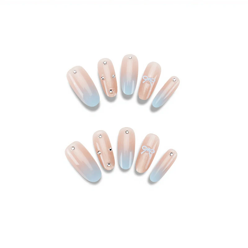Premium Dekorative Press-On Nagelset mit Strassverzierungen Karnz