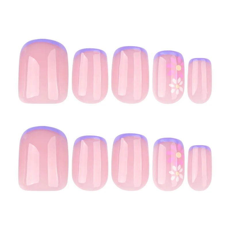 Kunstvolle Gel-Nägel mit floralem Design Karnz