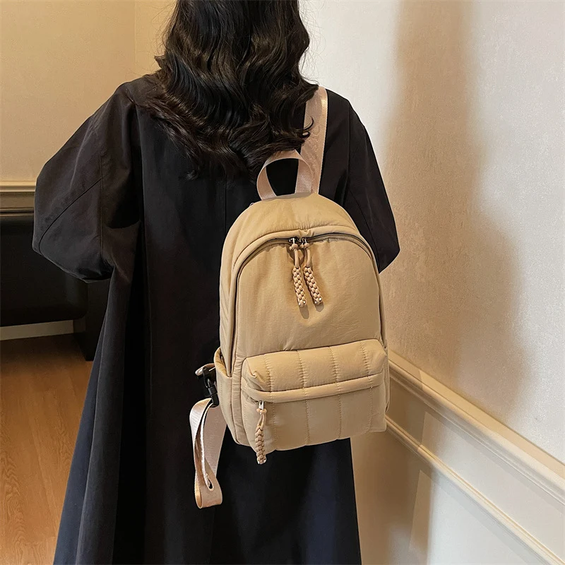 Vielseitiger gepolsterter Rucksack Karnz