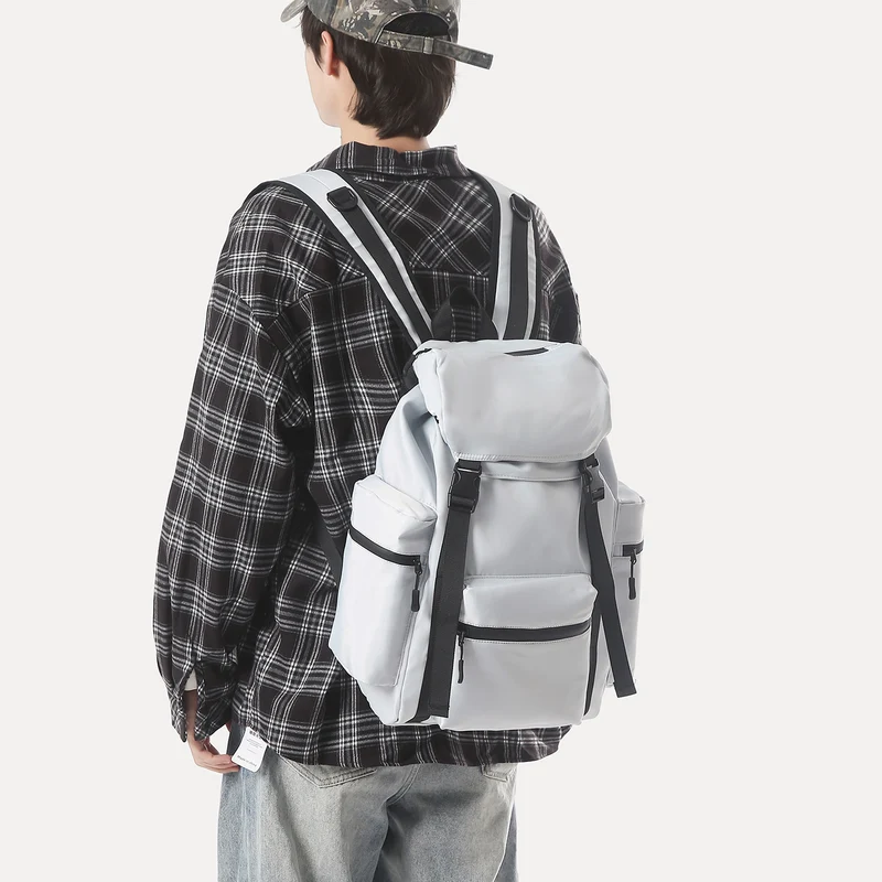 Vielseitiger Multi-Taschen-Rucksack Karnz