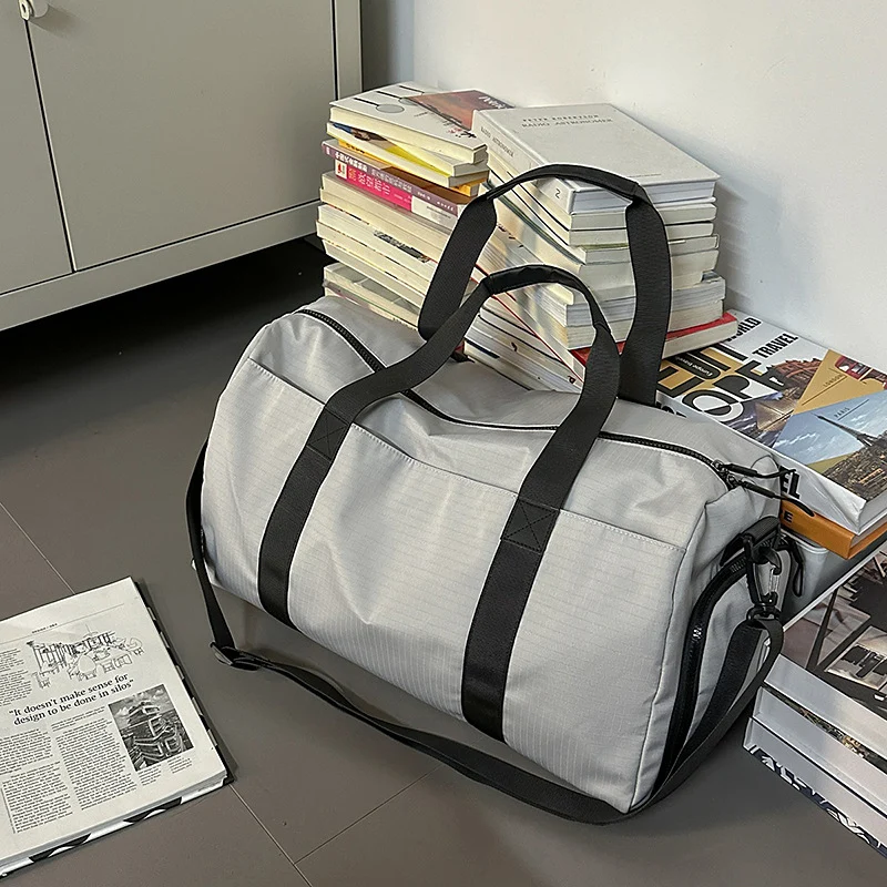 Geräumige Multifunktions-Reisetasche Karnz