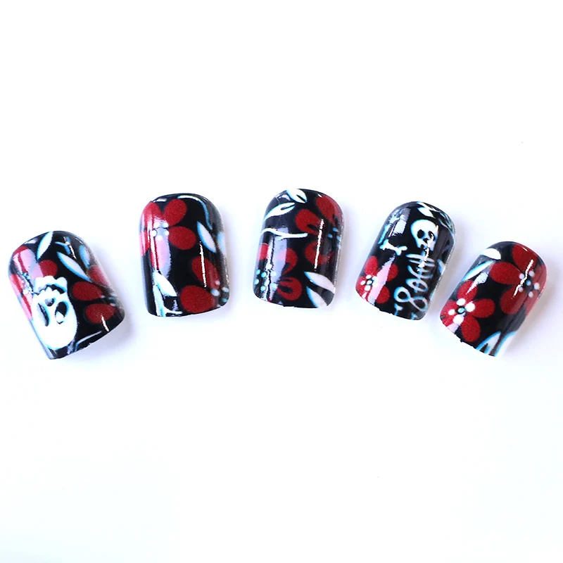 Gothic Themed Nail Art Enhancements Karnz