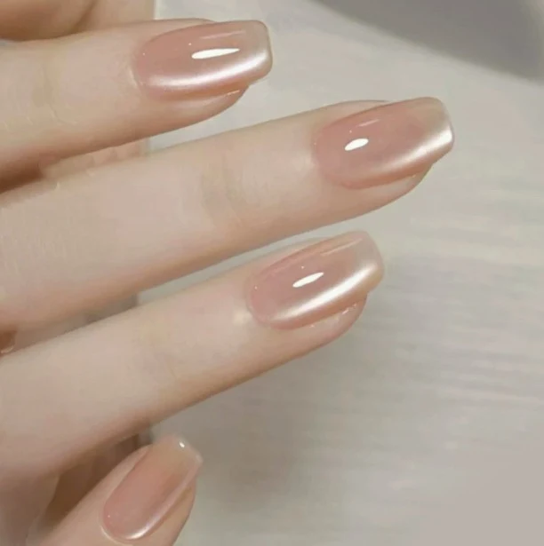 Glänzender Naturnagellack Karnz
