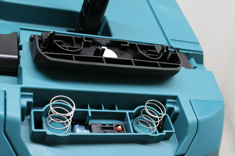 C-Ware Makita VC006GMZ01 Akku-Sauger Staubsauger 350W 40l ohne Akku SIEHE TEXT/FOTO