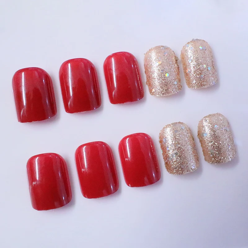 Glänzende Gel-Nagelkunst-Erweiterungen Karnz
