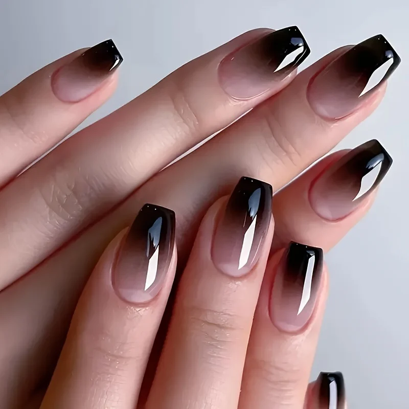 Glitzerndes Ombre Nagelset Karnz