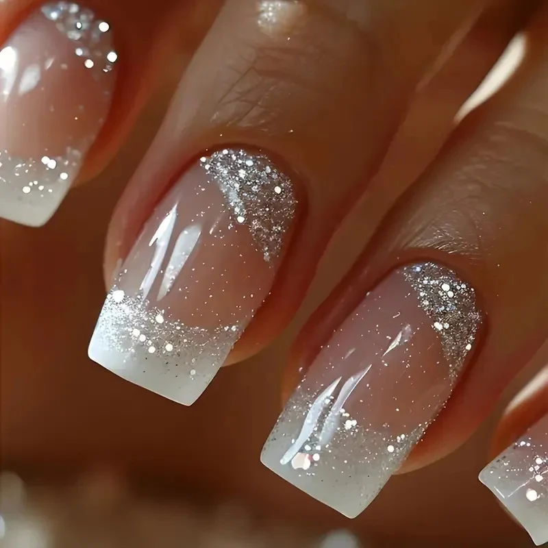 Glitzerndes Ombre Nagelkunst Karnz