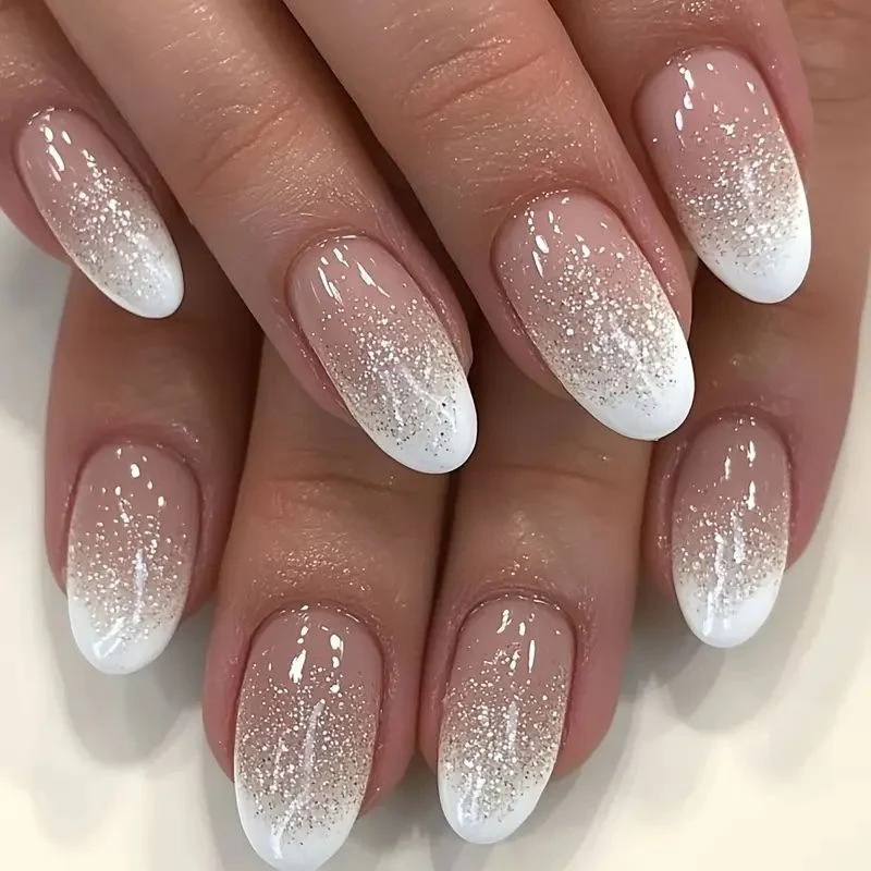Glitzernde French Tip Nagelverbesserungen Karnz