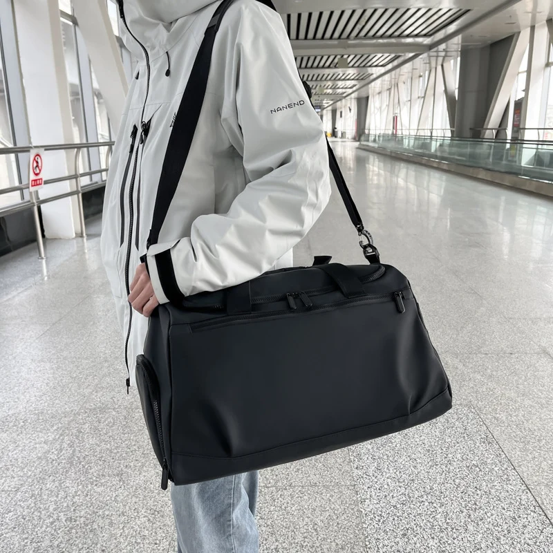 Vielseitige Wochenendreisetasche mit mehreren Fächern Karnz