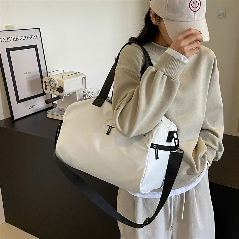 Vielseitige wasserdichte Reisetasche Karnz