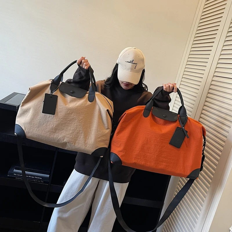 Vielseitige Reisetasche mit verbesserter Organisation Karnz