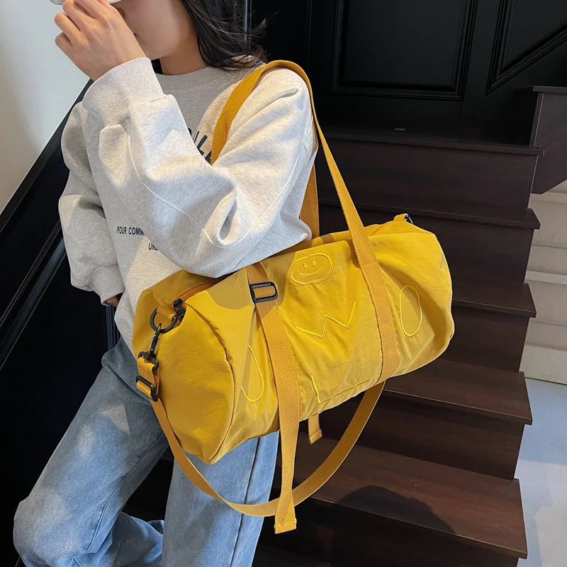 Vielseitige Sport-Duffel-Tasche mit multifunktionalen Fächern Karnz