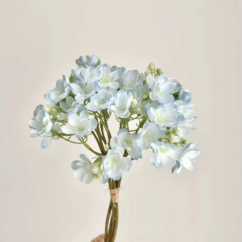 Dekorative Blumenarrangements