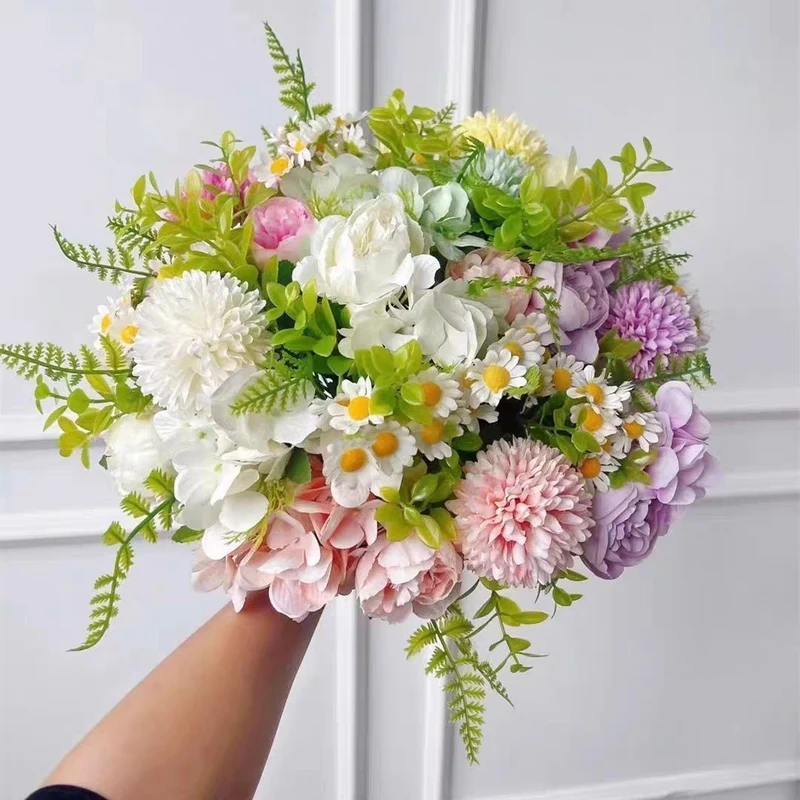 Dekorativer Blumenkranz