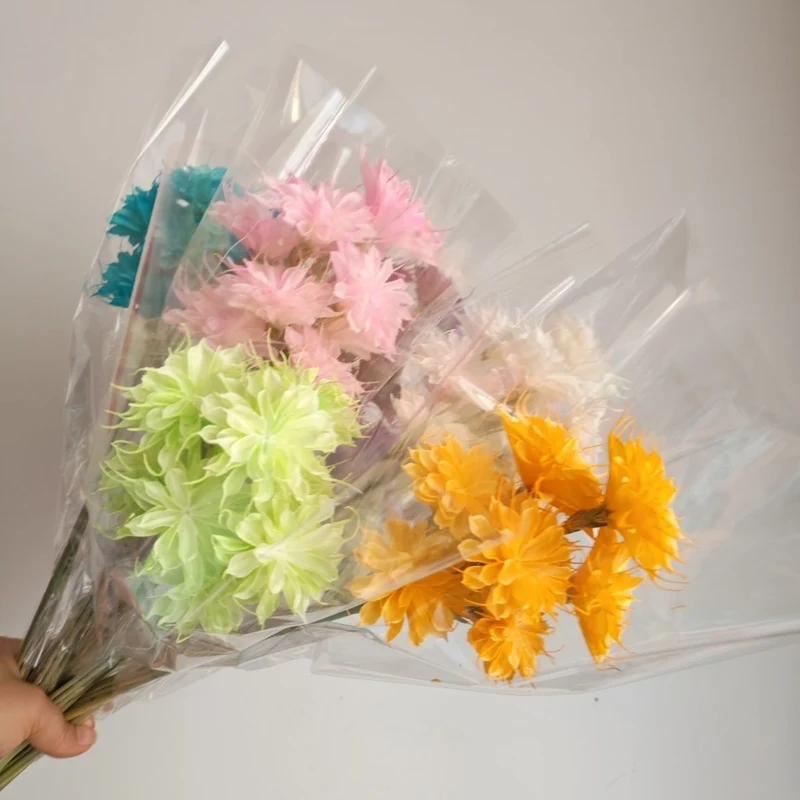 Dekorativer künstlicher Blumenstrauß