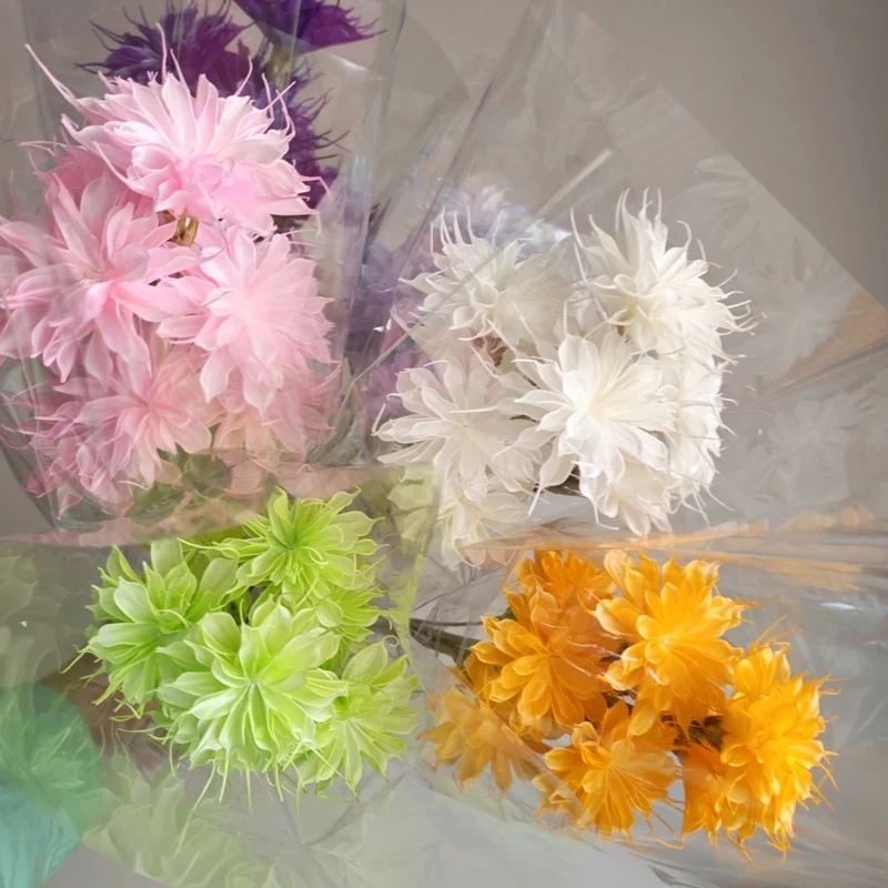 Dekorativer künstlicher Blumenstrauß