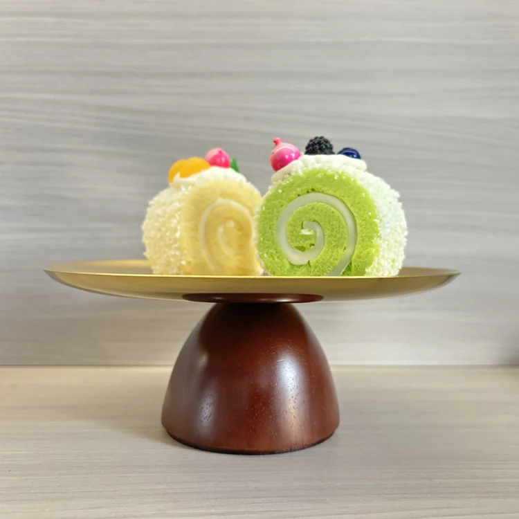 Moderner dekorativer Kuchenständer
