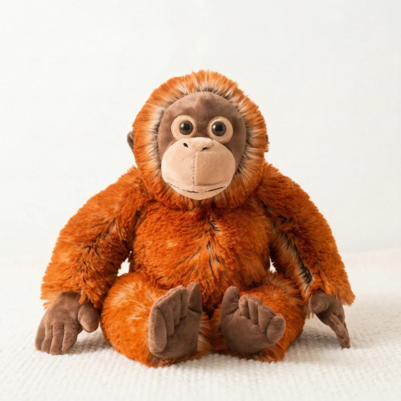 Plüsch sitzender Gorilla Spielzeug mit langem Kunstfell und weichem Füllmaterial Karnz