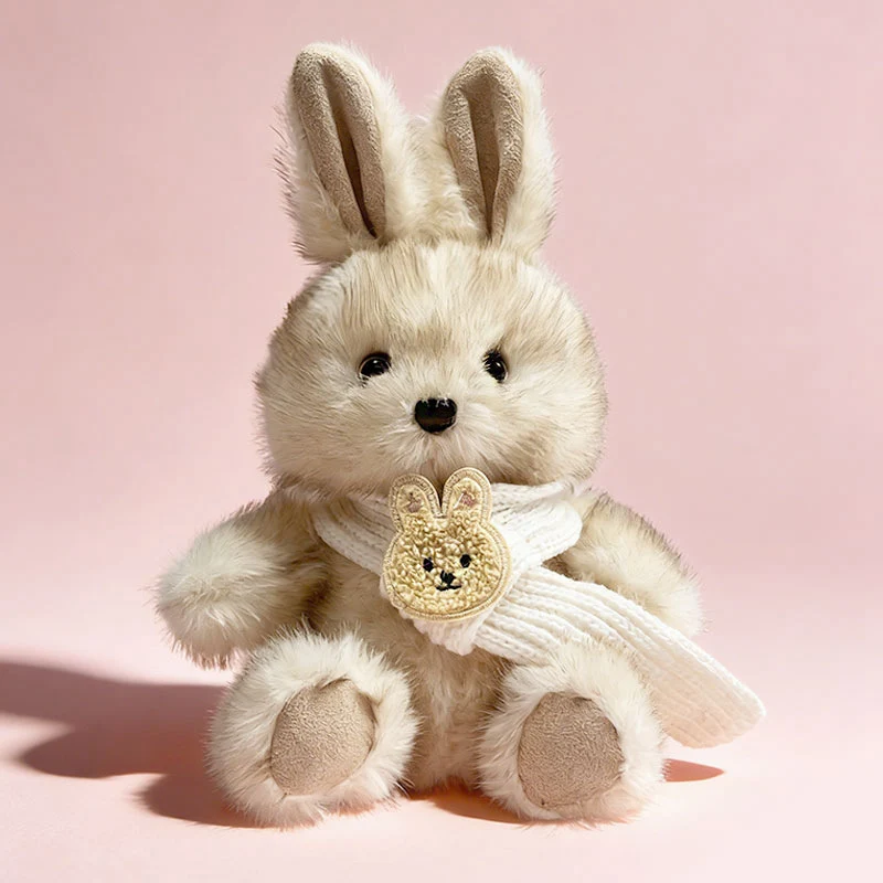 Plüsch Sitzender Hase Comforter Spielzeug mit Ultra-Weichem Kunstfell, Besticktem Gesicht und Strickschal Karnz