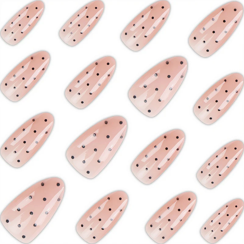 Elegantes Press-On-Nagelset mit stilvollem Punktdesign Karnz