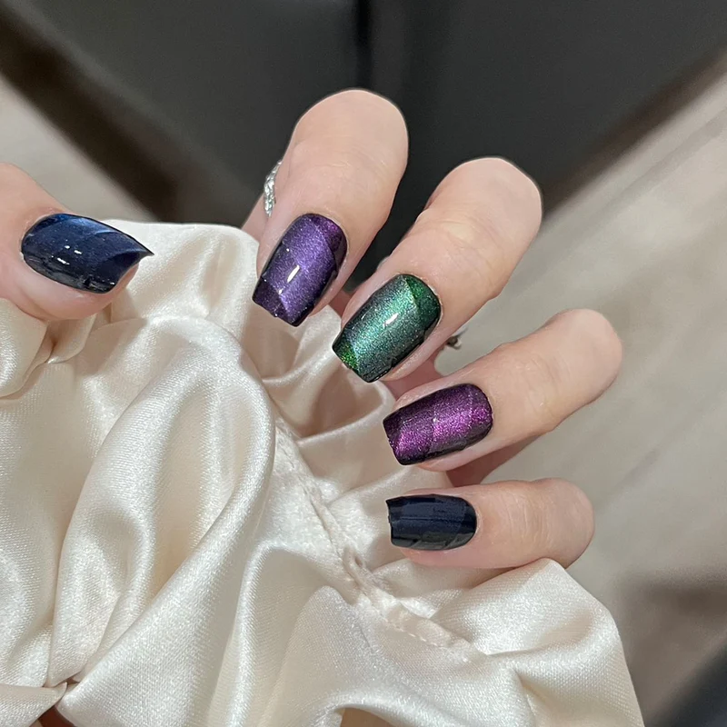 Elegante Lange Press-On Nägel Set mit Künstlerischen Spitzen Karnz