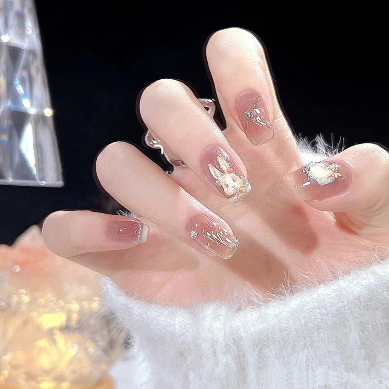 Thematische Nagelkunst Press-On Nägel mit süßen Charakter- und Schleifendesigns Karnz