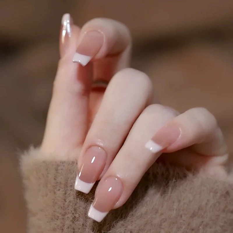 Thematische Nagelkunst Press-On Nägel mit süßen Charakter- und Schleifendesigns Karnz