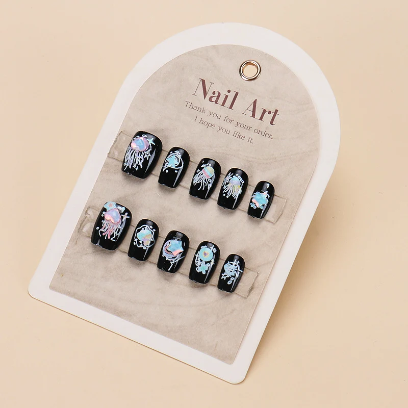 Thematische Nagelkunst Press-On Nägel mit süßen Charakter- und Schleifendesigns Karnz