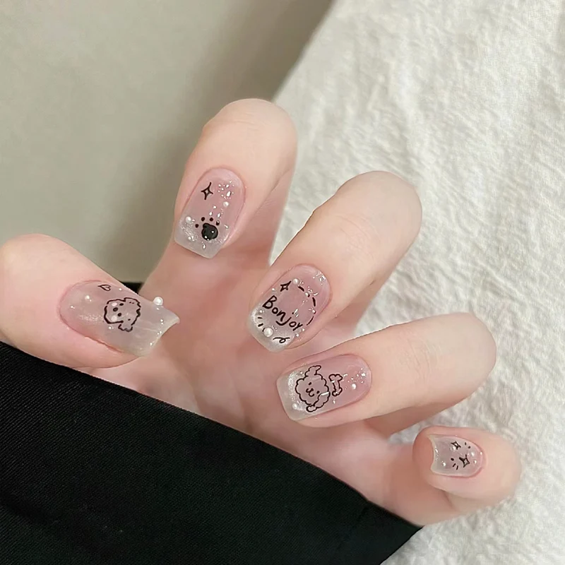 Thematische Nagelkunst Press-On Nägel mit süßen Charakter- und Schleifendesigns Karnz